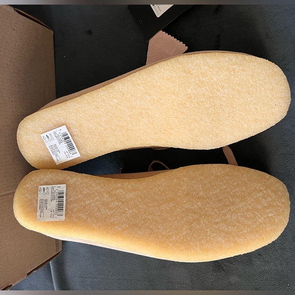 Clarks Wallabees Light Tan Suede - Picture 10 of 12
